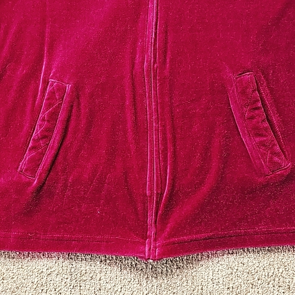 Vest - Picture 7 of 16